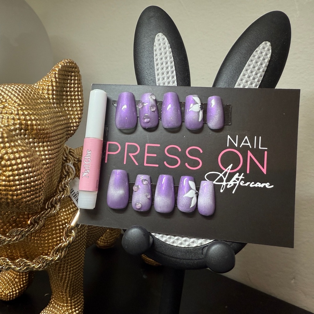 Purple Press On Nails with Rhinestones